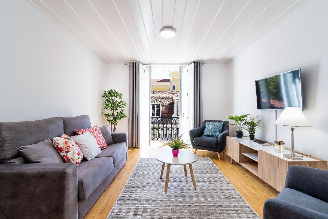 Amazing 1Bdr Apartment In Chiado By Lovelystay Lisboa Exteriér fotografie